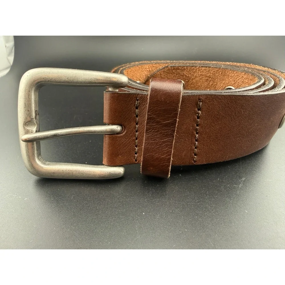 Old Navy Mens Brown Leather Grommet Belt Made in USA Size Large Silver Buckle